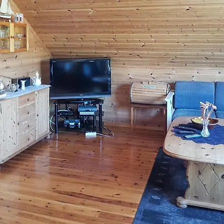 Finnas Lyklingsjovegen Feriehus *