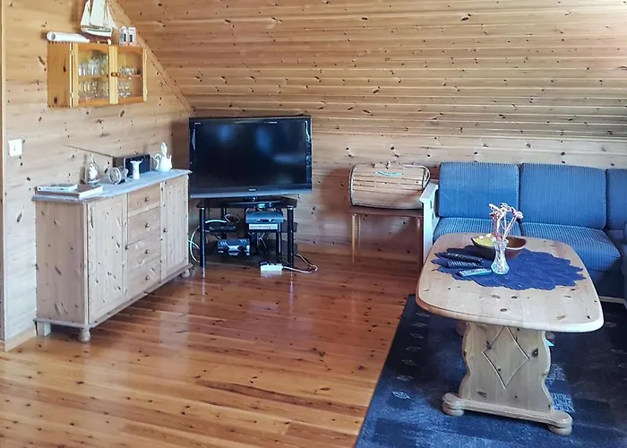 Finnas Lyklingsjovegen Feriehus *